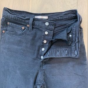 Levi’s Ribcage jeans